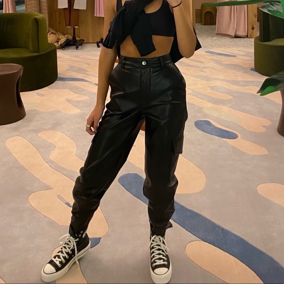 wilfred leather modern cargo pant - Picture 6 of 6